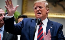 Video Tổng thống Trump gợi ý mua hàng hóa Việt Nam