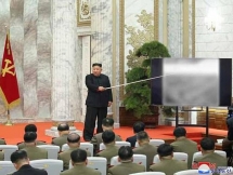 kim jong un tai xuat sau 20 ngay thao luan ve nang luc hat nhan trieu tien