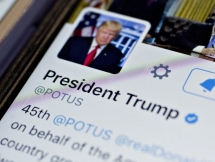 Twitter dán nhãn ‘cổ xúy bạo lực’ lên dòng trạng thái của Tổng thống Trump về vụ Minneapolis