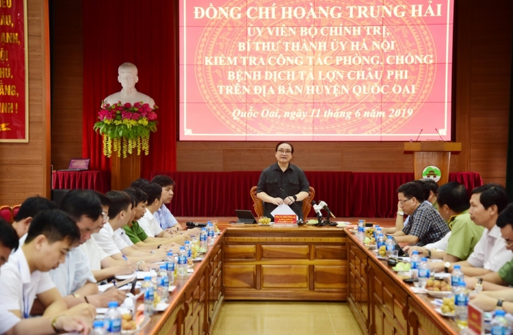 bi thu thanh uy ha noi kiem tra cong tac phong chong dich ta lon chau phi tai huyen quoc oai