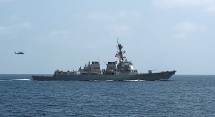 Mỹ điều khu trục hạm USS Mason đến vịnh Oman