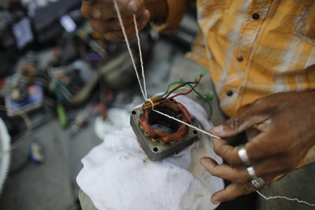 lam canh kho khan nguoi dan venezuela tich cuc dung do tai che