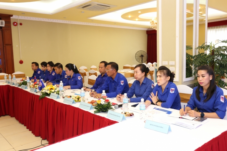 thanh nien ha noi het suc ho tro dong hanh cung tuoi tre vieng chan