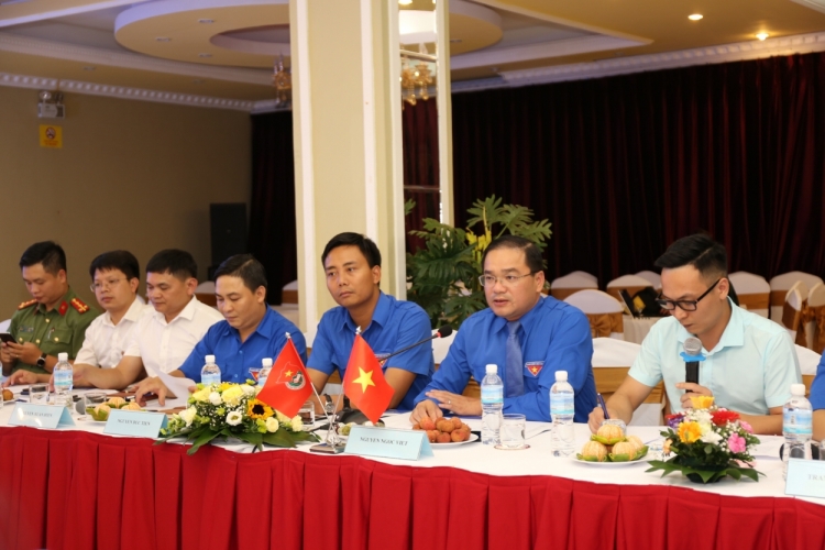 Thanh niên Hà Nội hết sức hỗ trợ, đồng hành cùng tuổi trẻ Viêng Chăn thanh nien ha noi het suc ho tro dong hanh cung tuoi tre vieng chan