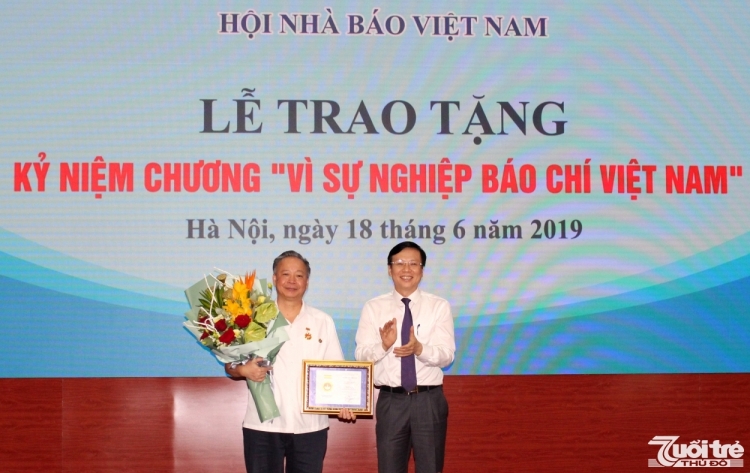 thanh pho luon coi trong va giai quyet kip thoi nhung van de bao chi phan anh