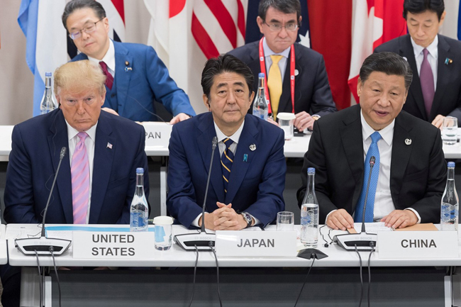 Nhật Bản kẹt giữa mâu thuẫn Mỹ-Trung