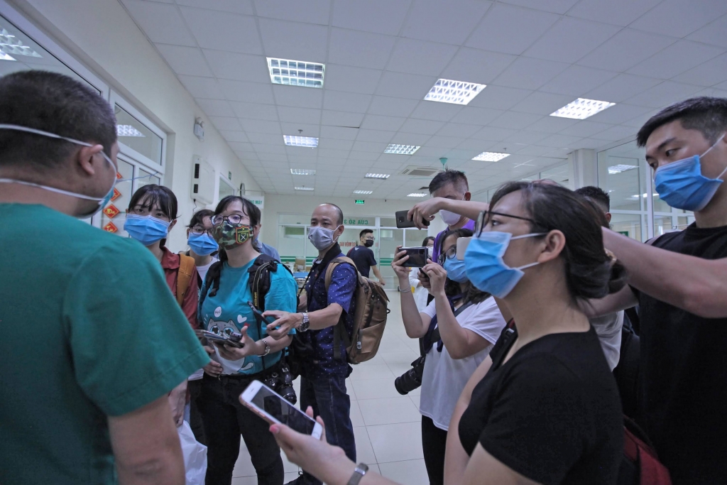 Chủ tịch nước Nguyễn Xuân Phúc biểu dương các nhà báo tham gia phòng, chống dịch Covid-19