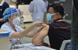 Chính phủ yêu cầu tập trung mọi nguồn lực thực hiện chiến lược vaccine