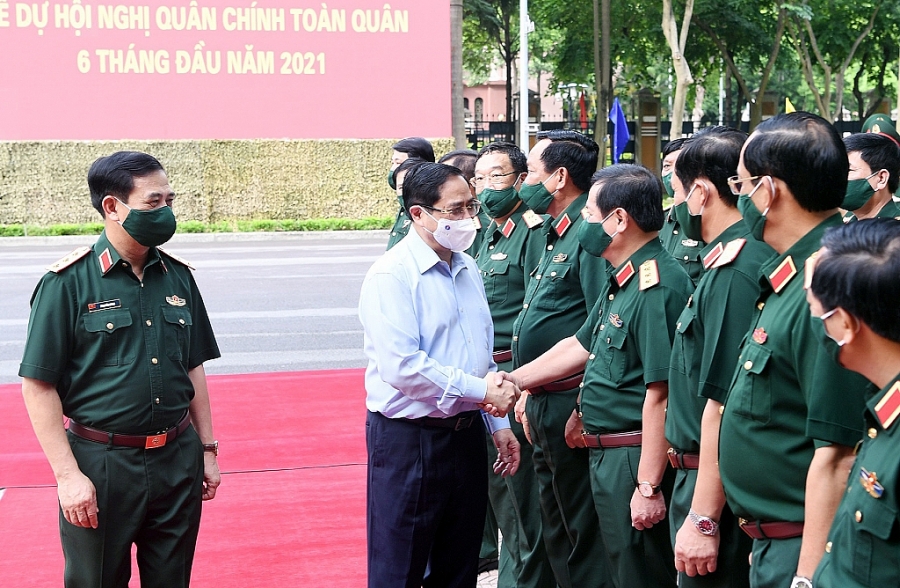 Lãnh đạo Bộ Quốc phòng đón Thủ tướng Chính phủ Phạm Minh Chính tới dự hội nghị