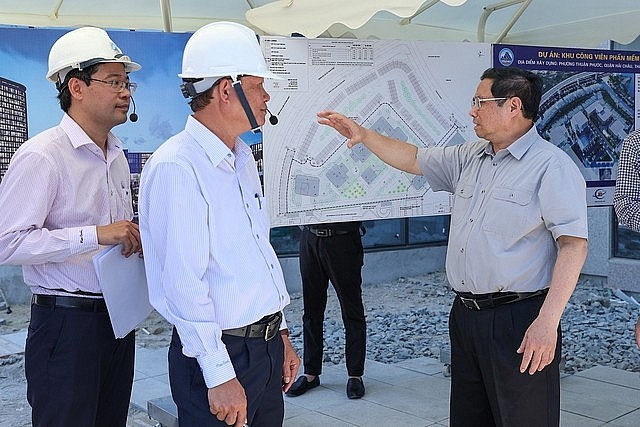 Thủ tướng tới thăm, khảo sát khu công viên phần mềm số 2 tại phường Thuận Phước, quận Hải Châu. Ảnh: VGP