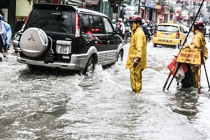 chu tich ubnd tp ha noi gui cong dien khan chong bao so 2