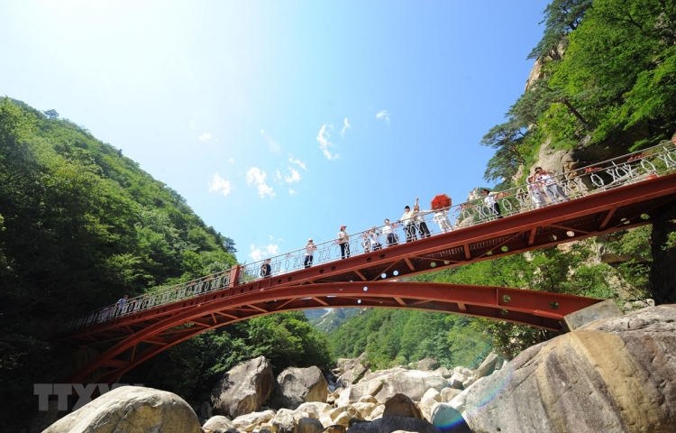 Chính phủ Hàn Quốc cân nhắc mở lại tour du lịch tới Triều Tiên