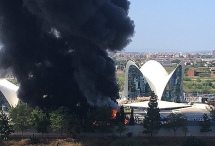 Thủy cung lớn nhất châu Âu bốc cháy, hàng ngàn người hoảng loạn