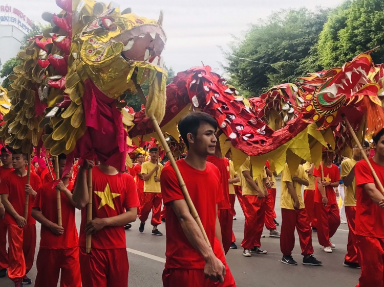 khoi day manh me tinh yeu ha noi