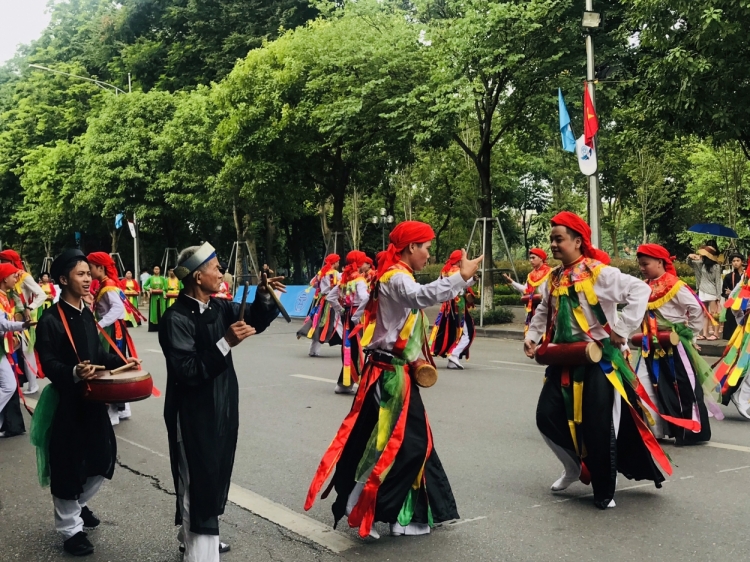 khoi day manh me tinh yeu ha noi