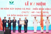 Thủ tướng dự Lễ kỷ niệm 50 năm thành lập Bệnh viện nhi Trung ương