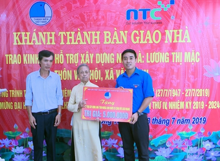 tuoi tre thuong tin khanh thanh nha tinh nghia tang gia dinh liet si