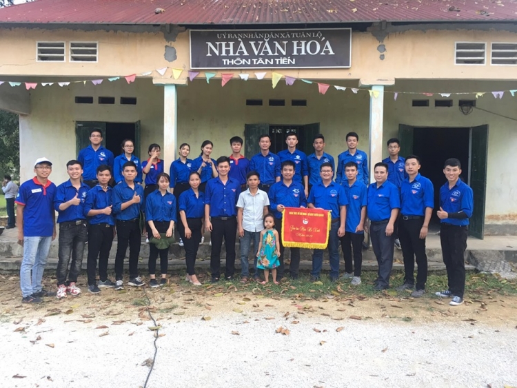 dau chan tinh nguyen tren vung kho