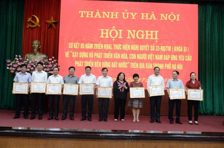 ha noi tiep tuc doi moi sang tao trong xay dung va phat trien van hoa