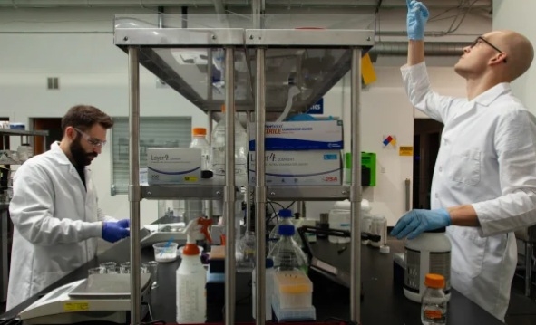 Kem ‘chay’ mát lạnh giá cả triệu đồng làm trong phòng thí nghiệm kem chay mat lanh gia ca trieu dong lam trong phong thi nghiem