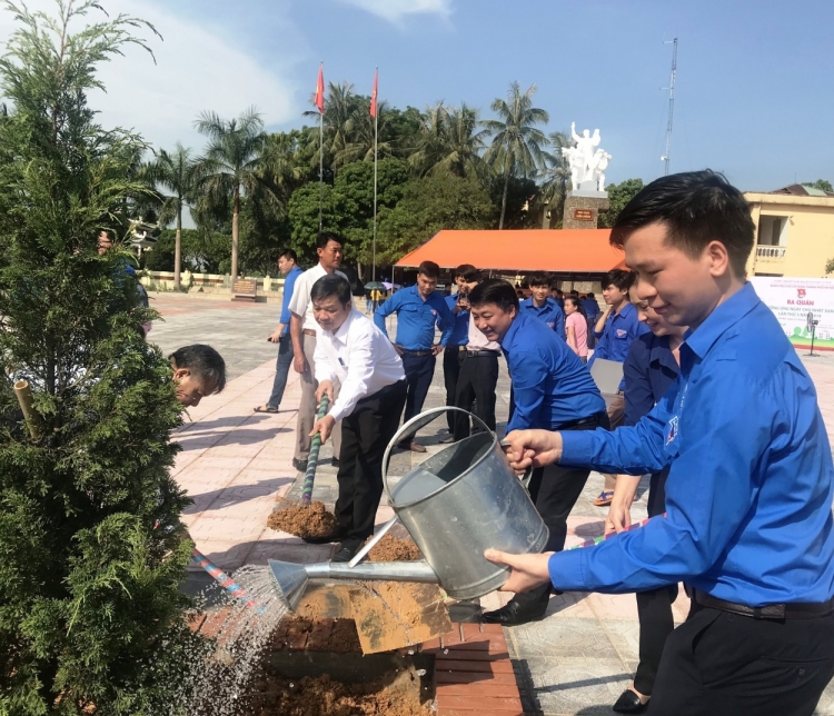 tuoi tre thu do huong ung ngay chu nhat xanh