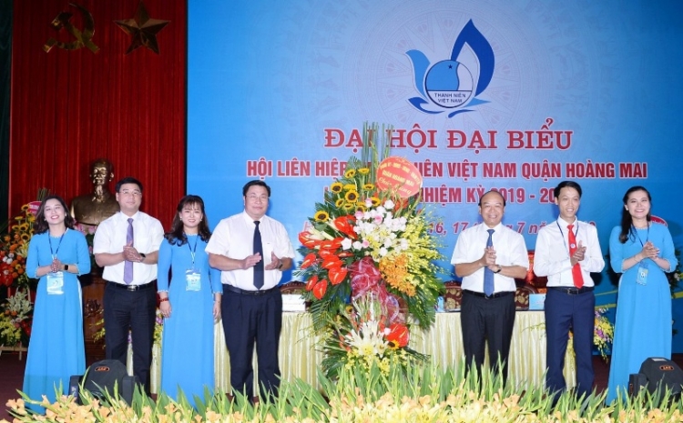 Xây dựng lớp thanh niên Hoàng Mai giàu lòng yêu nước, tự hào dân tộc xay dung lop thanh nien hoang mai giau long yeu nuoc tu hao dan toc