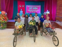 tuoi tre vnpt ha noi trao yeu thuong den thuong benh binh