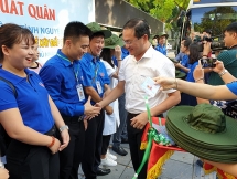 tuoi tre thu do xuat quan tinh nguyen tai lao