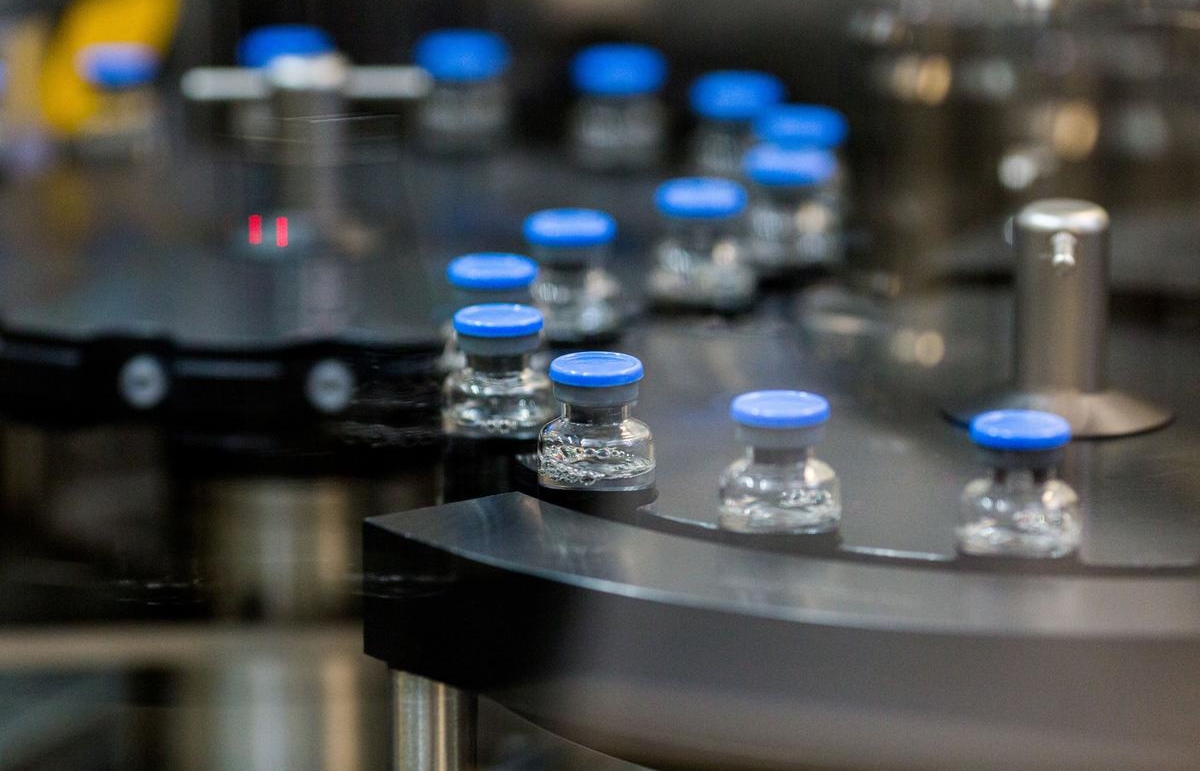 Mỹ mua số lượng lớn thuốc Remdesivir chữa COVID-19