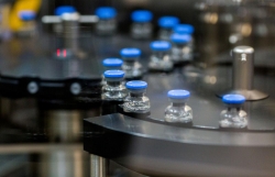 Mỹ mua số lượng lớn thuốc Remdesivir chữa COVID-19