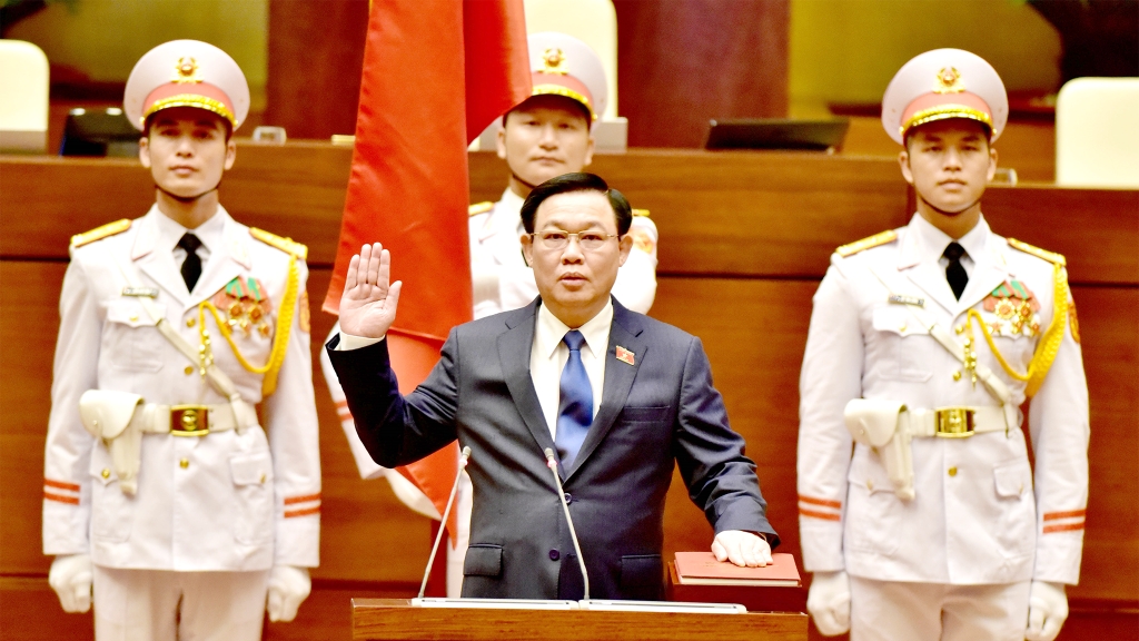 nguyen phung su loi ich quoc gia dan toc vi hanh phuc cua nhan dan