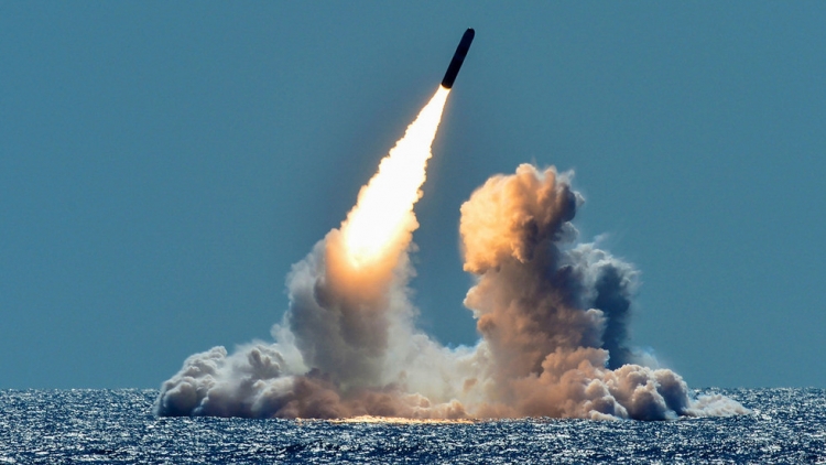 vua cham dut hiep uoc hat nhan voi nga my tuyen bo phat trien ten lua moi