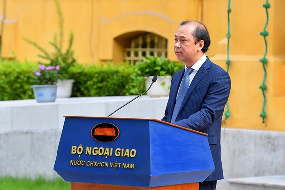 Lễ thượng cờ ASEAN tại Thủ đô Hà Nội le thuong co asean tai thu do ha noi