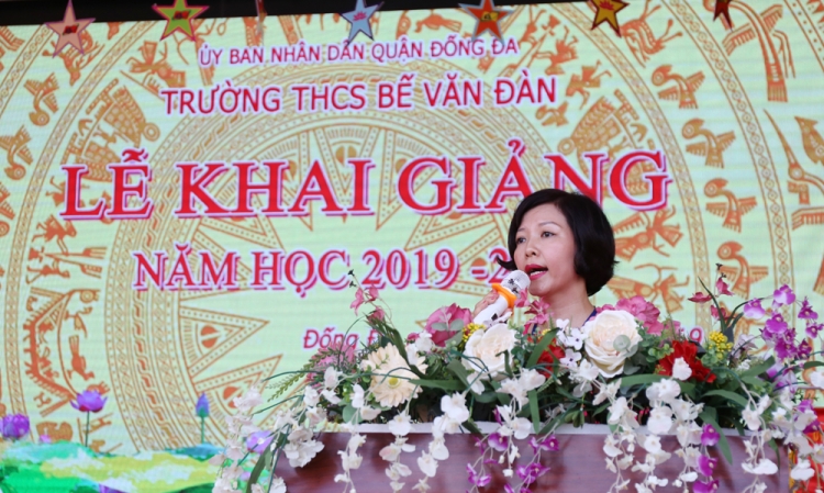 hoc tro truong thcs be van dan han hoan don chao nam hoc moi