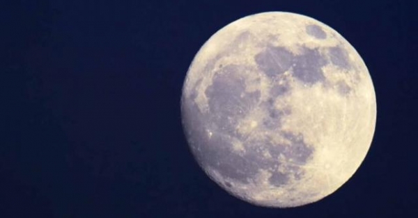 7 lời đồn rợn tóc gáy về trăng tròn