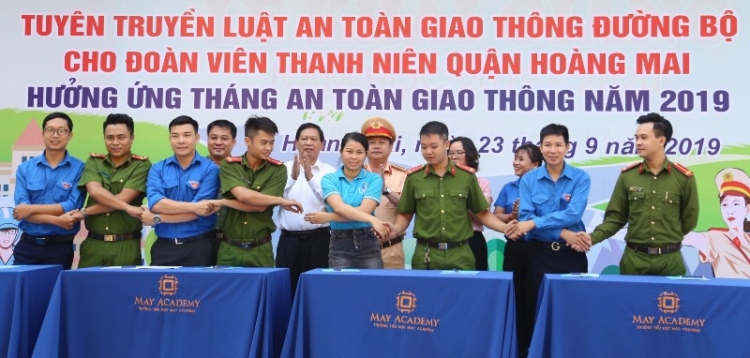 100 co so doan khoi thpt quan hoang mai thuc hien cong truong an toan giao thong