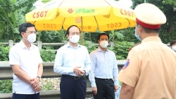 Kiểm soát chặt người ra đường, huy động Nhân dân vào cuộc theo mô hình tự quản