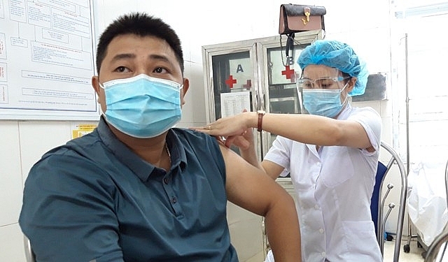 Tiêm chủng tại TTYT huyện Phú Xuyên