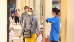 Tuổi trẻ Hoàng Mai 7 ngày dốc sức “hỗ trợ tiêm chủng - truy tìm F0”