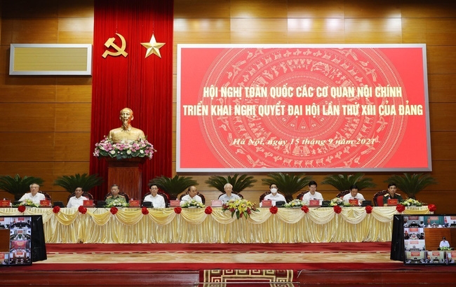 Tổng Bí thư Nguyễn Phú Trọng chủ trì hội nghị. (Ảnh: Trí Dũng/TTXVN)