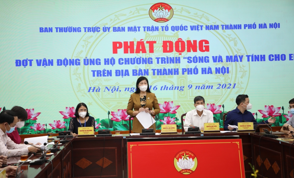 Chủ tịch Ủy ban MTTQ Việt Nam TP Hà Nội Nguyễn Lan Hương phát động đợt vận động