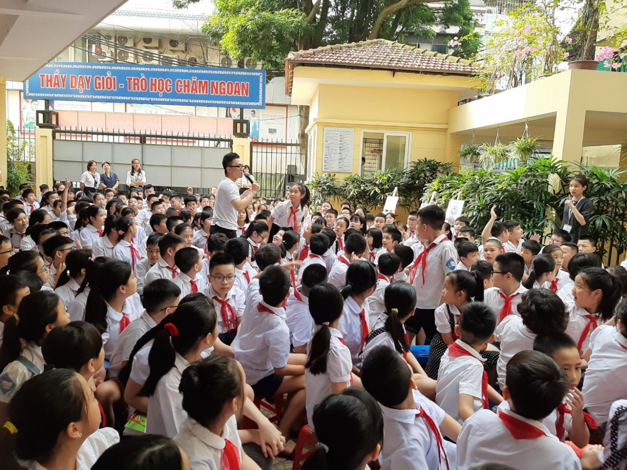 tieu hoc tran nhat duat thai rac thong minh binh yen suc khoe