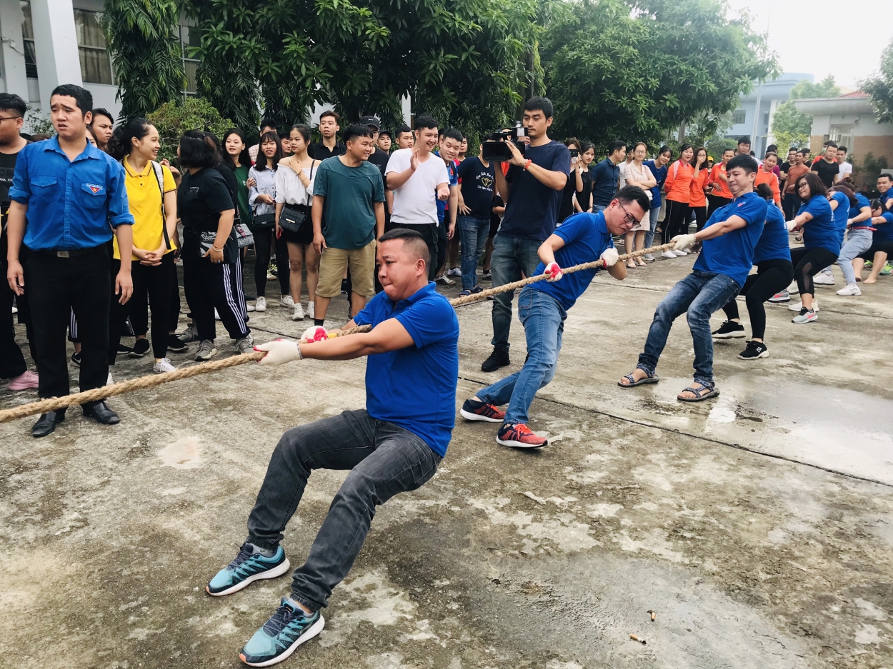 nhieu hoat dong trong ngay hoi toi yeu to quoc toi