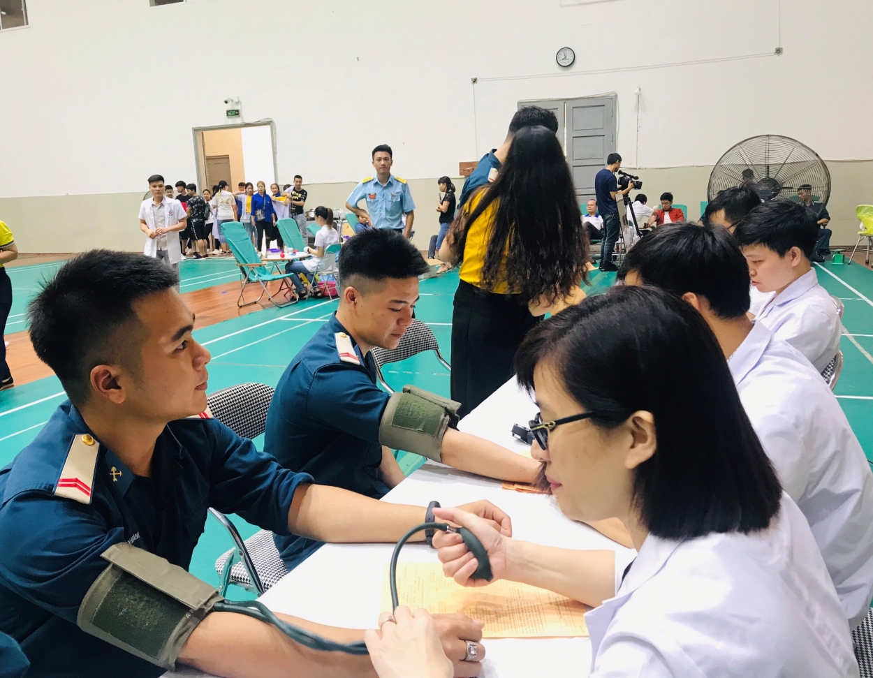 nhieu hoat dong trong ngay hoi toi yeu to quoc toi