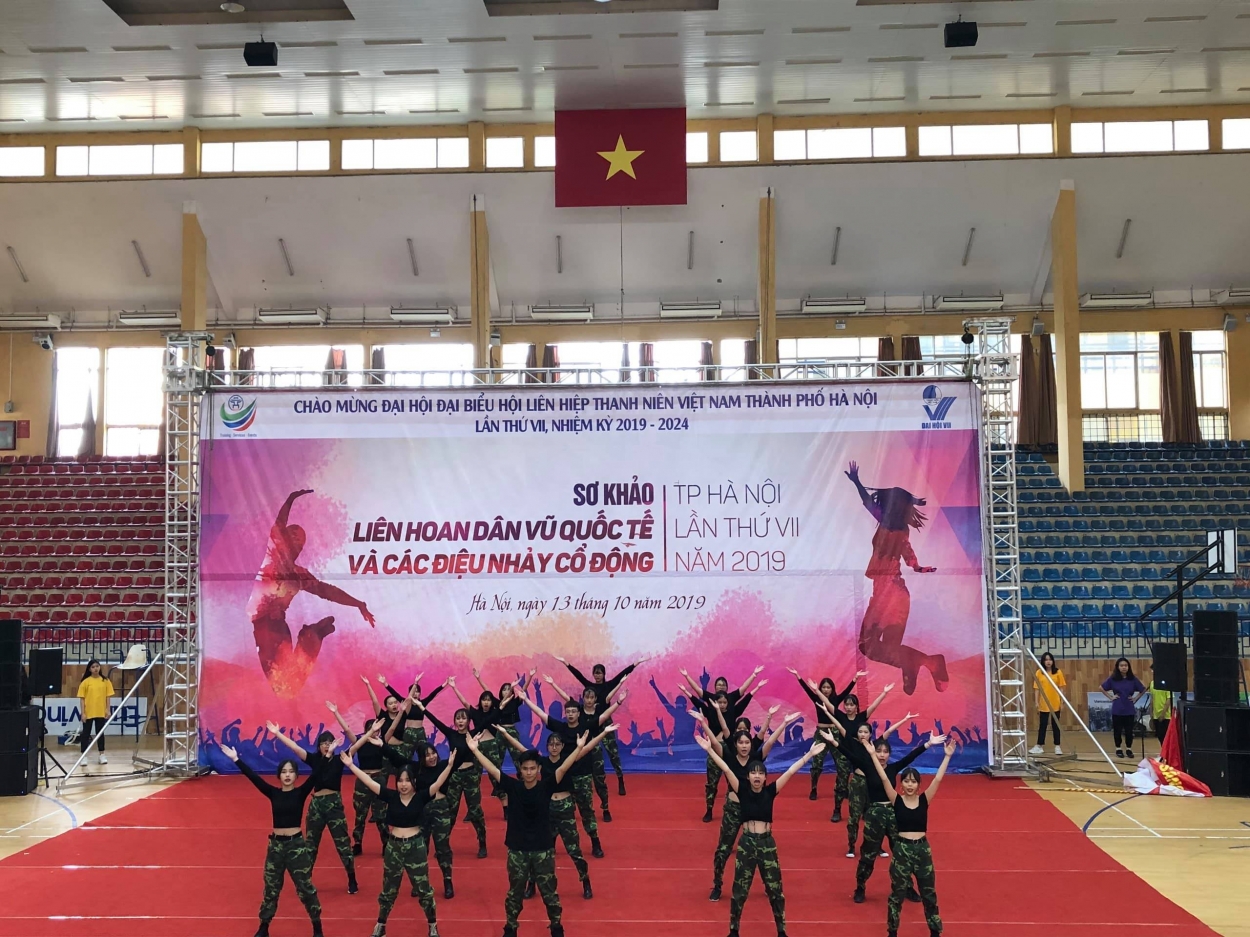 lien hoan dan vu quoc te va cac dieu nhay co dong thanh pho ha noi