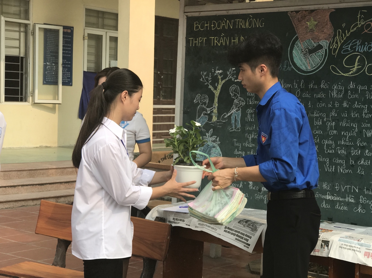 doi giay lay cay lan toa y thuc song xanh