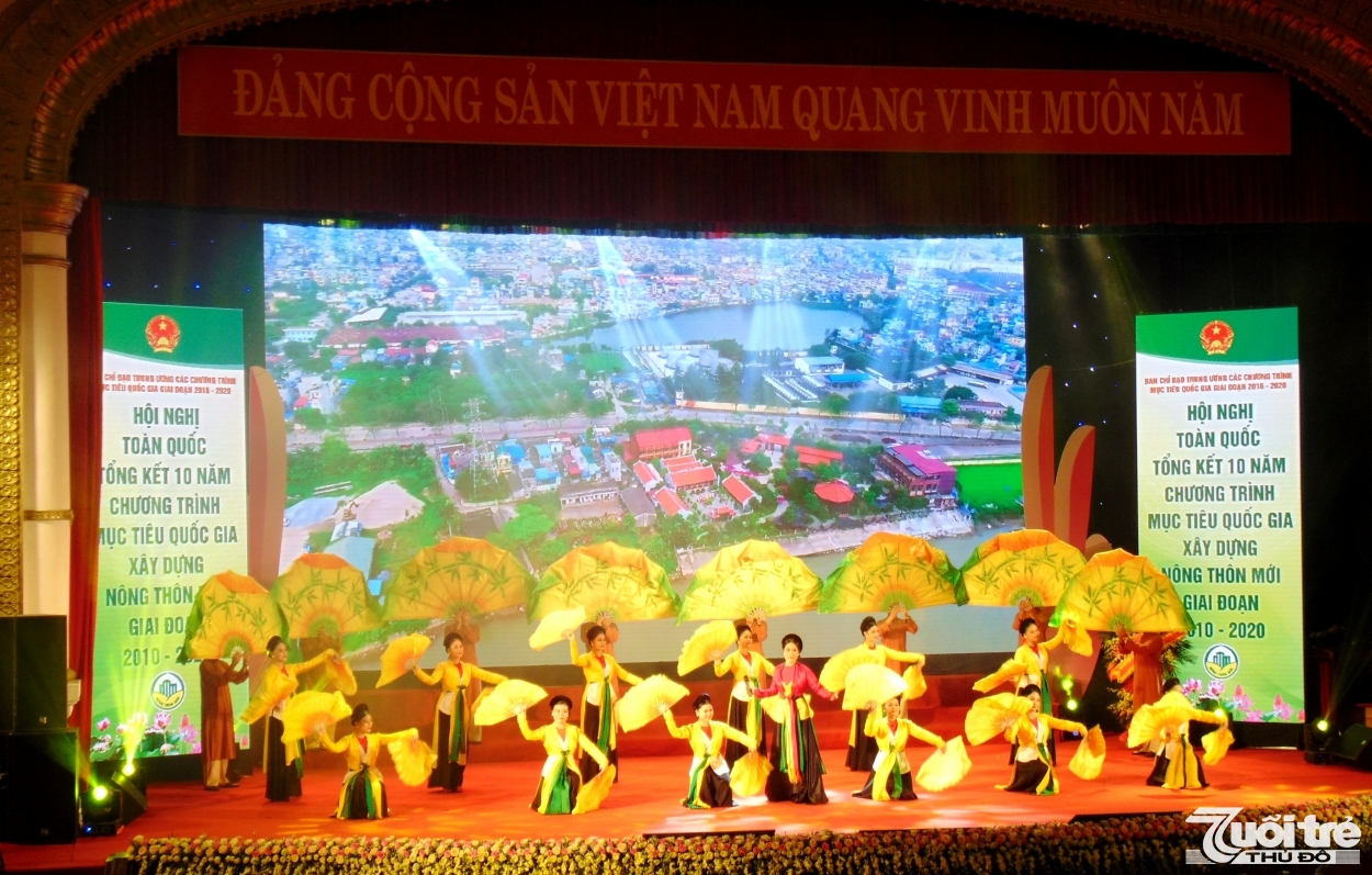 hoi nghi toan quoc tong ket 10 nam xay dung nong thon moi