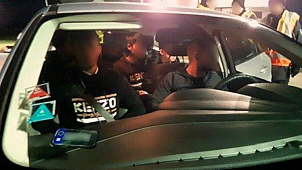 canh sat bat 17 nguoi viet di lau vao duc tu dong au