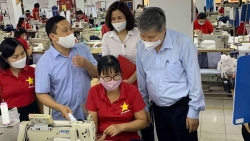 Gần 1.200 lao động của Hà Nội nhận được tiền hỗ trợ từ Quỹ Bảo hiểm thất nghiệp