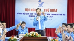 bon can bo hoi lhtn thu do nhan giai thuong 15 thang 10